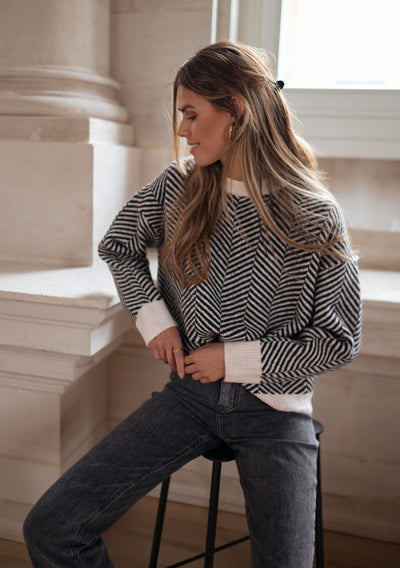 Lenya | Gemusterter Strickpullover